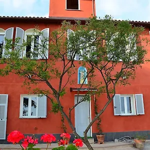 https://villa-mont-des-oliviers.hotelitalianriviera.com