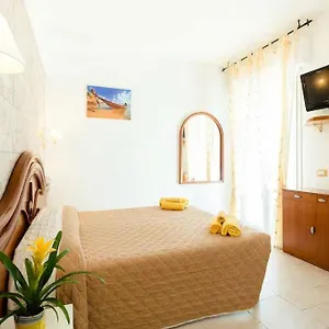 https://residence-la-villetta.emilia-romagnahotels.net